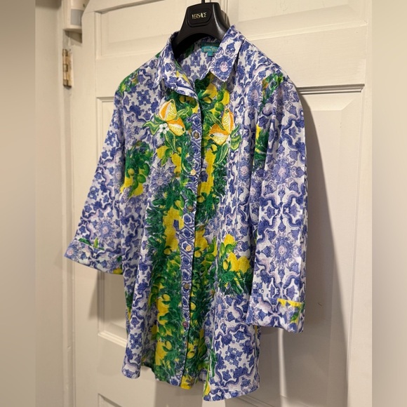 Amtica Santorini EUC Sz L Blue & Yellow Floral Button Embroidered Blouse (0654) - Picture 2 of 11